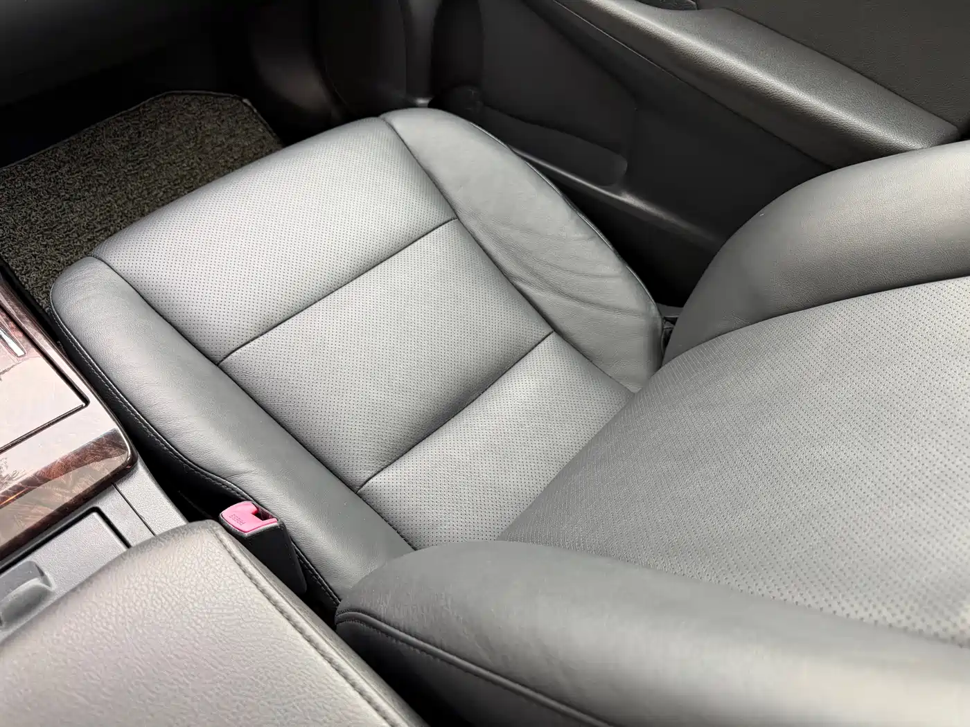 Toyota Camry 2015 2.0G Leading Edition фото 22
