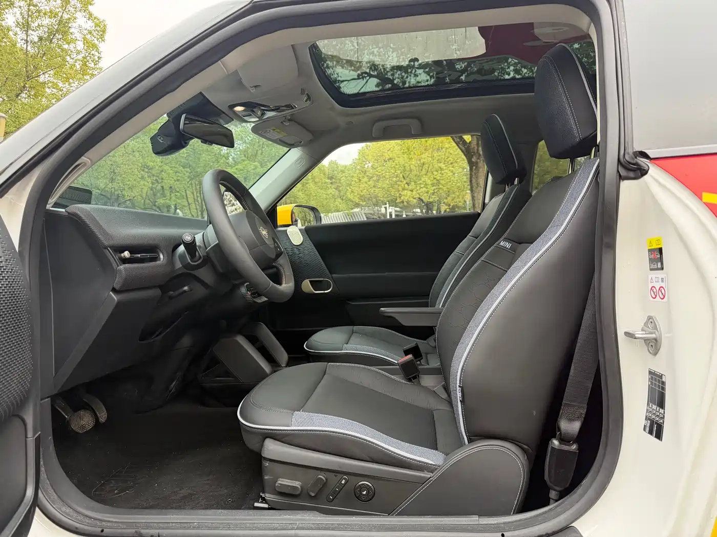 MINI ELECTRIC  COOPER