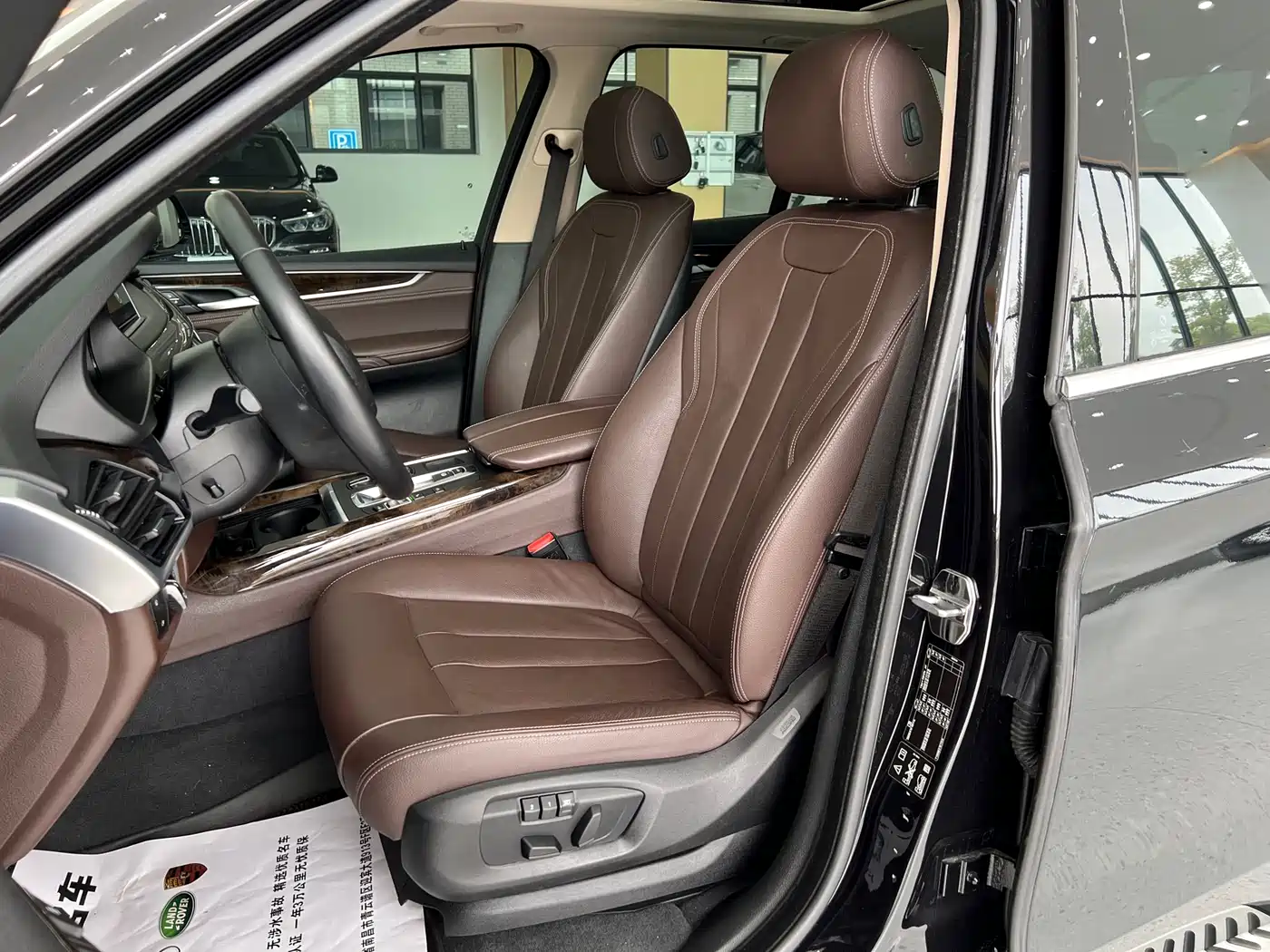 BMW X5 (Import) 2018 xDrive35i Elegant Model фото 8