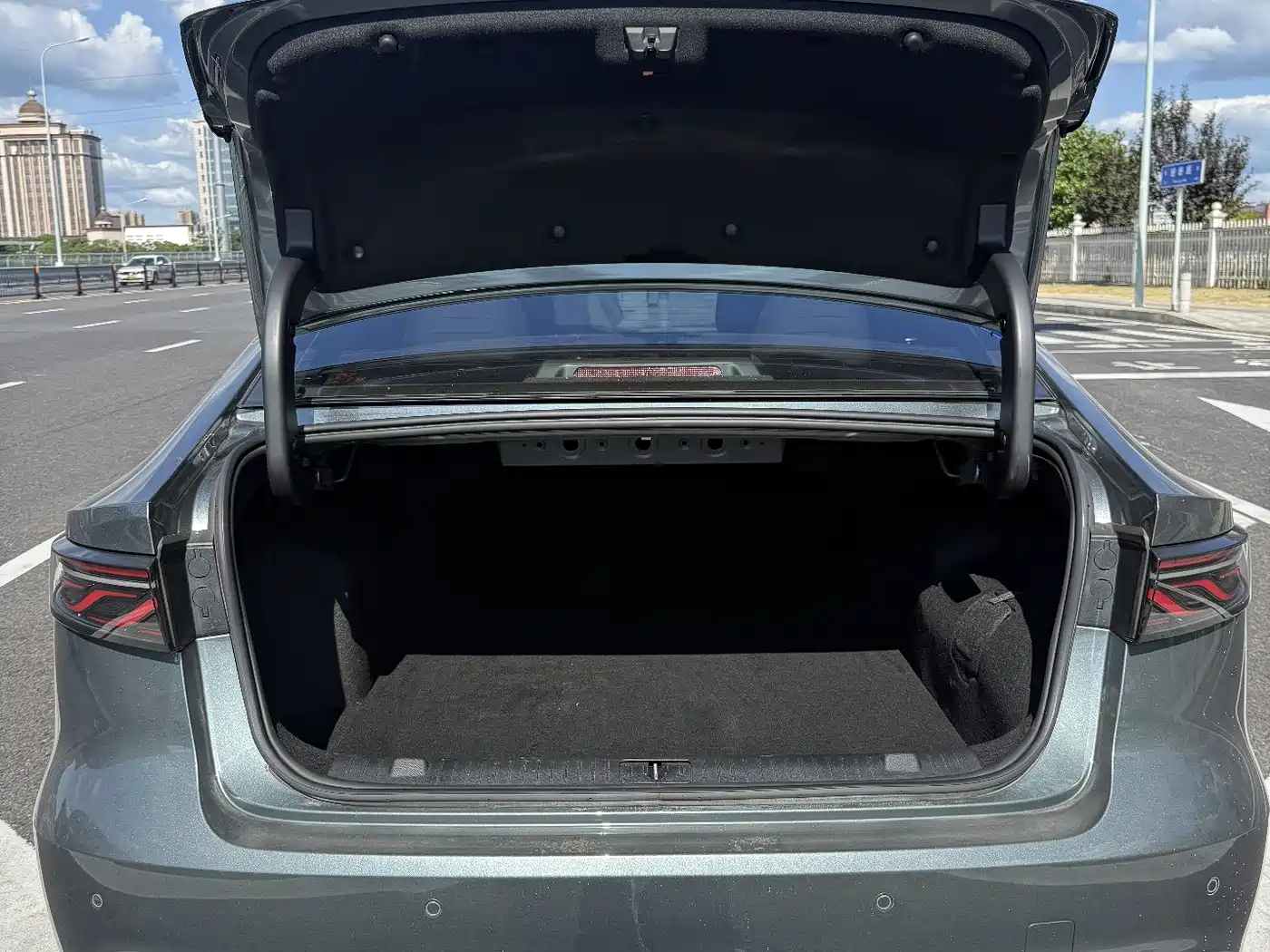 Chery Fengyun Fengyun A8L 2025 2025 1.5TGDI 145km Standard Type