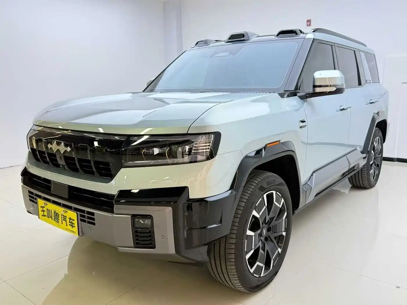 Fang Cheng Bao Leopard 8 2025 — пригон из Китая