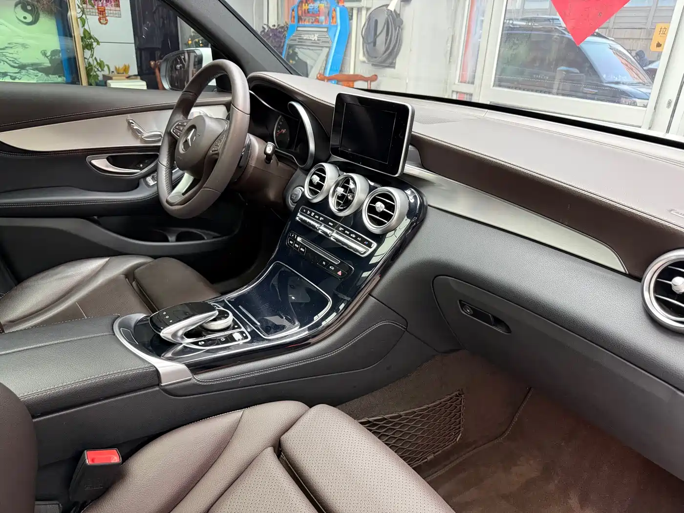 Mercedes-Benz GLC 2016 GLC 200 4MATIC фото 26