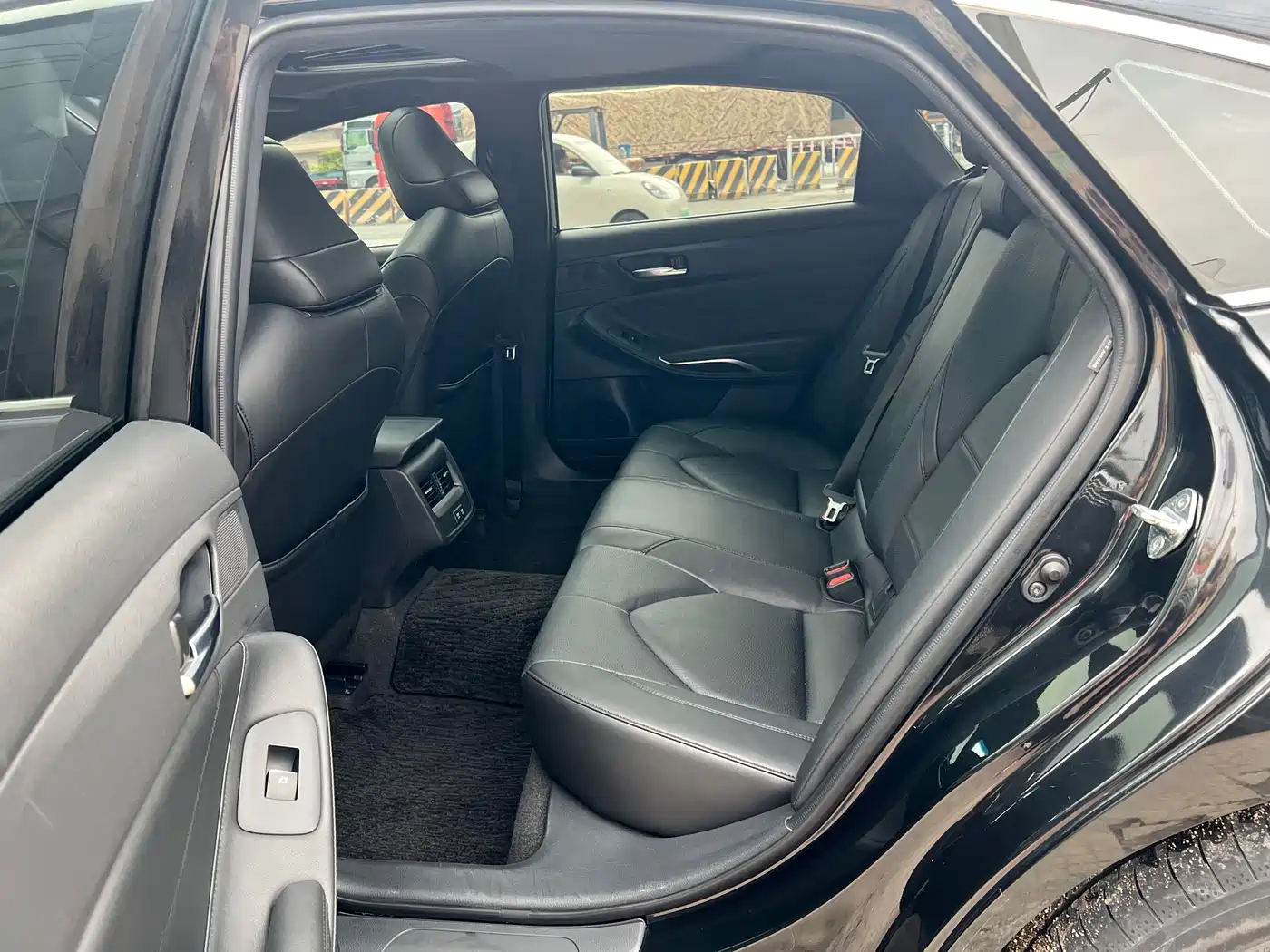 Toyota Avalon 2019 2.0L Luxury Edition (China VI) фото 12
