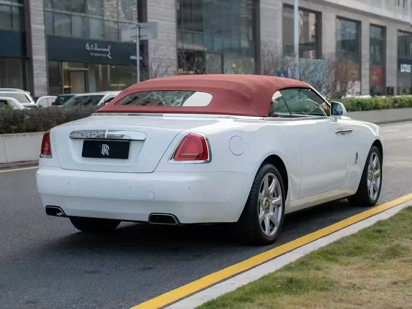 Rolls-Royce Dawn 2018 2015 6.6T Standard