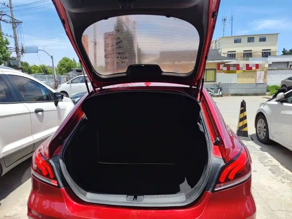 MG MG6 2018 2017 20T Automatic Elite Smart Connect Version (China V)