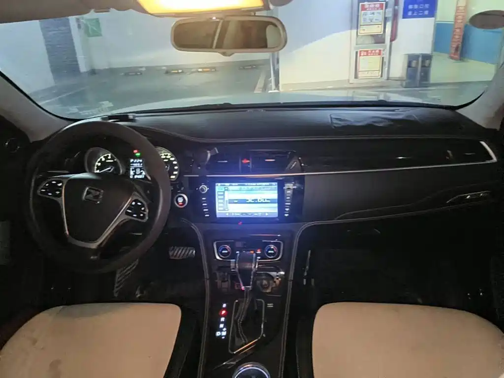 Фото 12 - Zotye T600