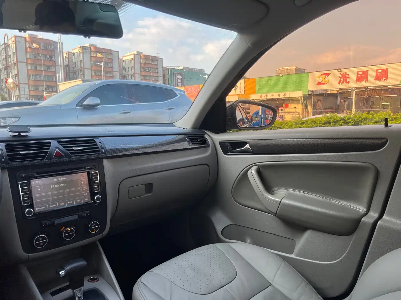 Volkswagen Bora 2013 2012 1.6L Automatic Luxury Model