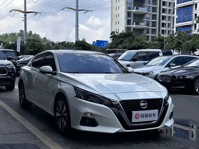 NISSAN TEANA