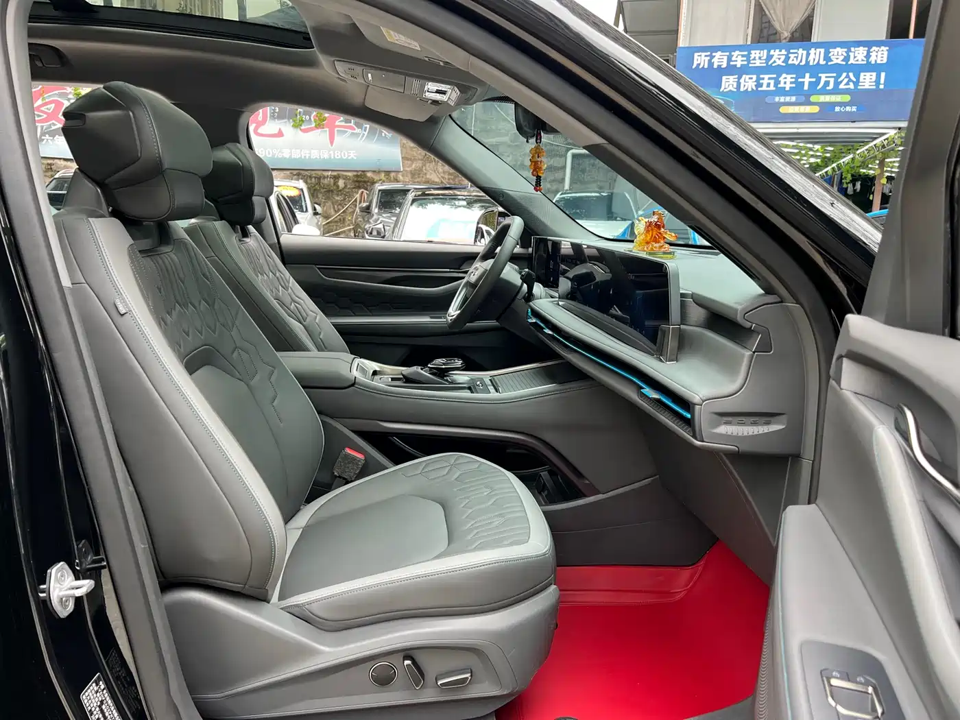  Ford Edge 2023 Edge L 2.0T EcoBoost FWD 7-Seater Luxury 9