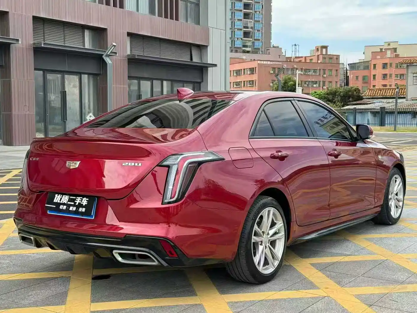 CADILLAC CT4