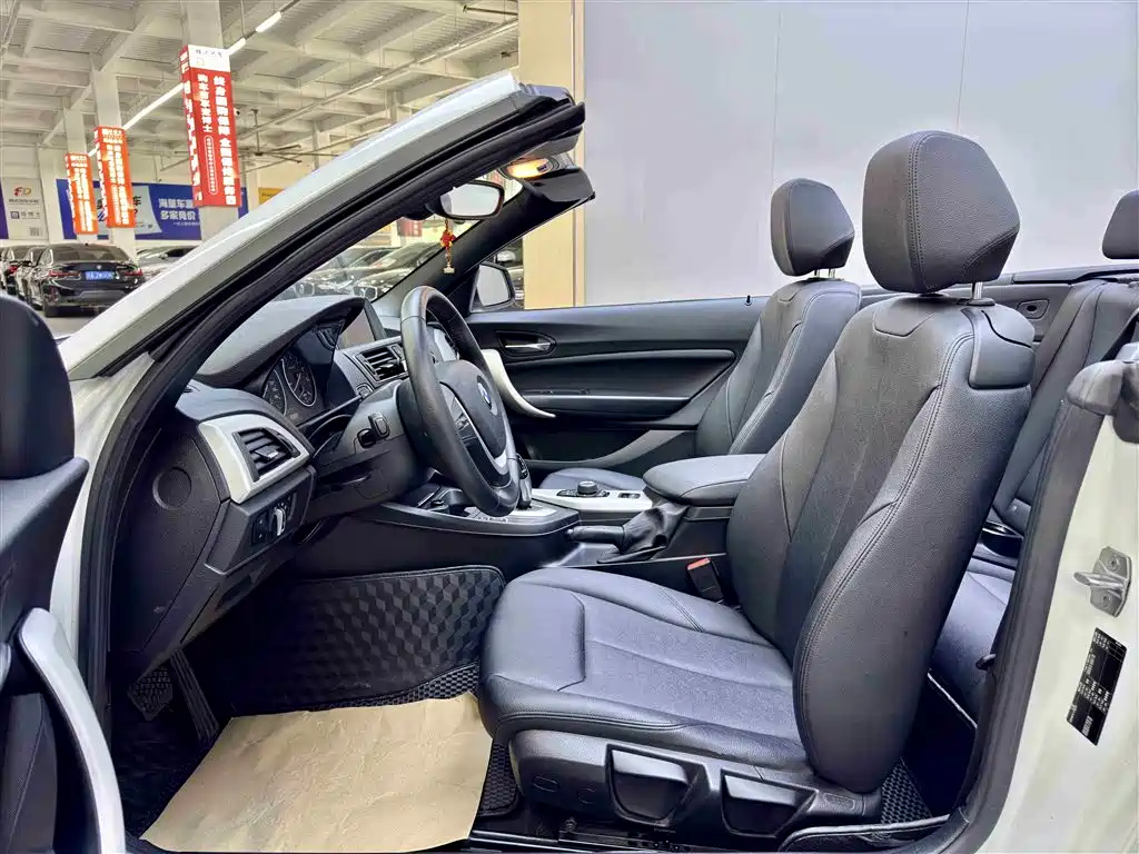 BMW 2 Series (Import) 2015 218i Convertible Coupe фото 5