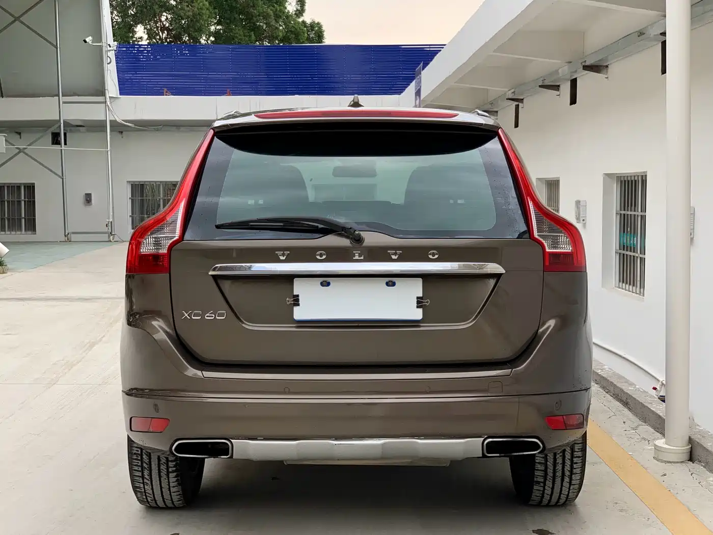 Фото 12 - Volvo XC60