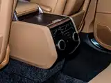 Photo 11 - Land Rover Range Rover