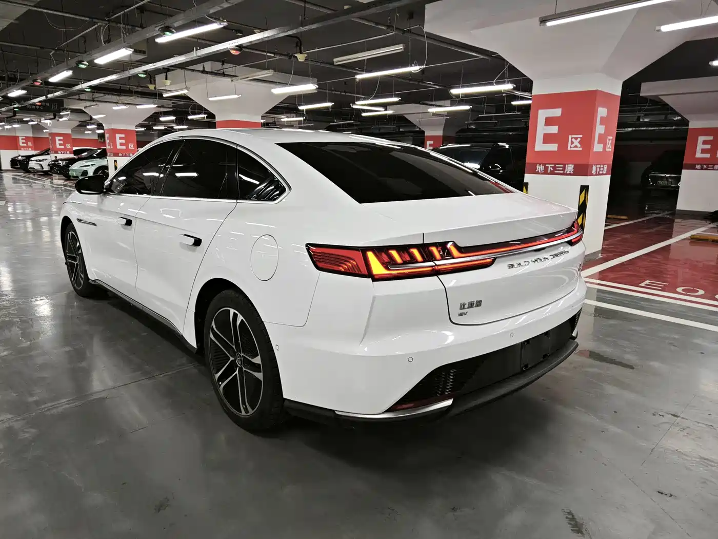 BYD Han 2020 EV Extended Range Premium фото 7