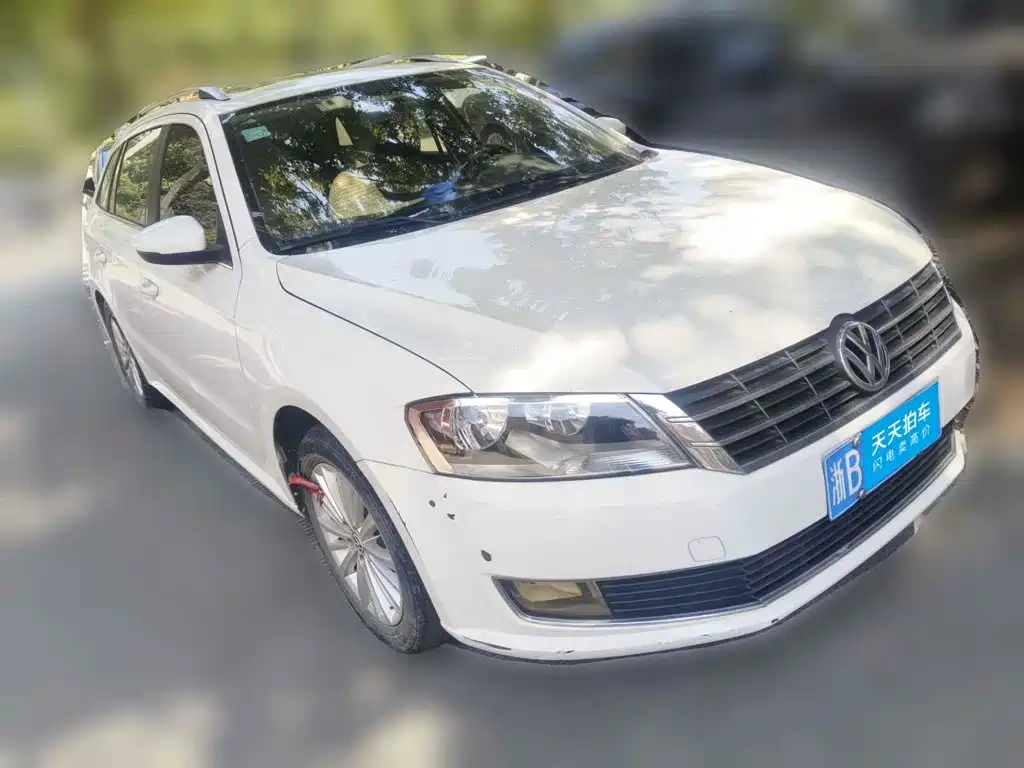 صورة 3 - Volkswagen Lavida Tour
