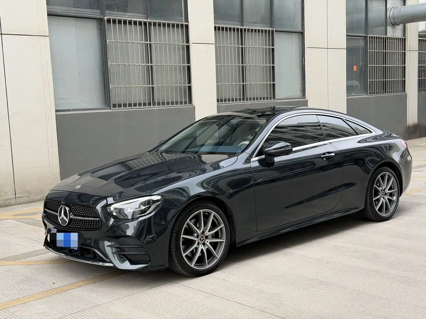 MERCEDES-BENZ E CLASS