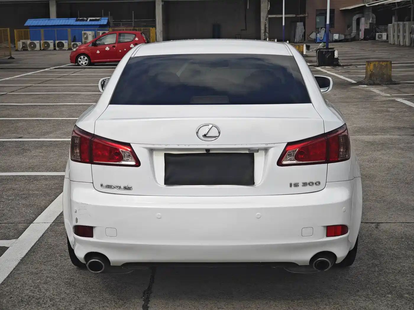 Фото 6 - Lexus IS