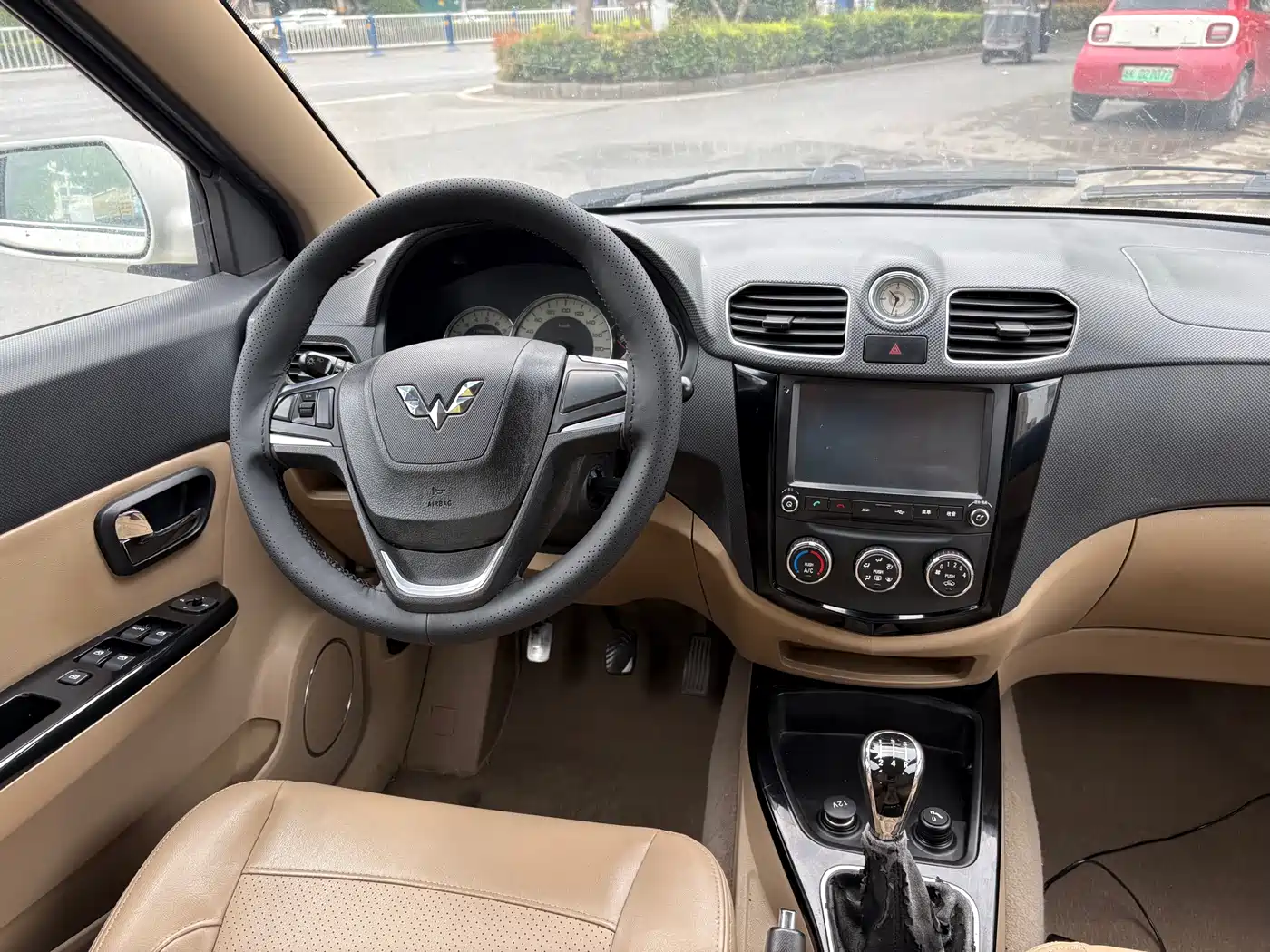 Фото 7 - Wuling Motors Wuling Hongguang
