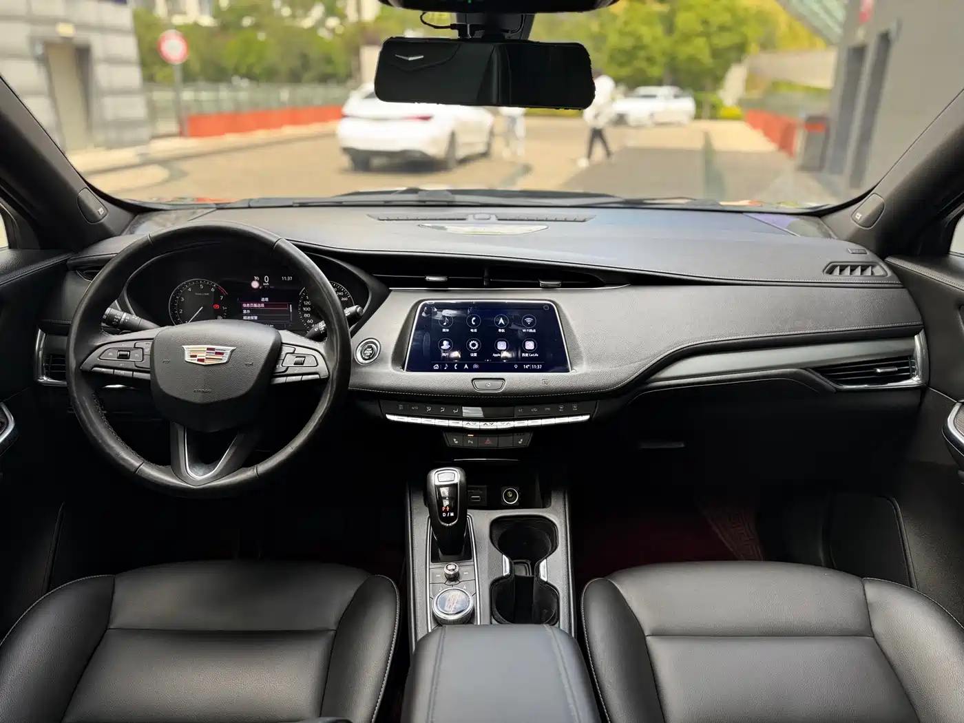 Cadillac XT4 2018 28T FWD Leading Edition фото 8