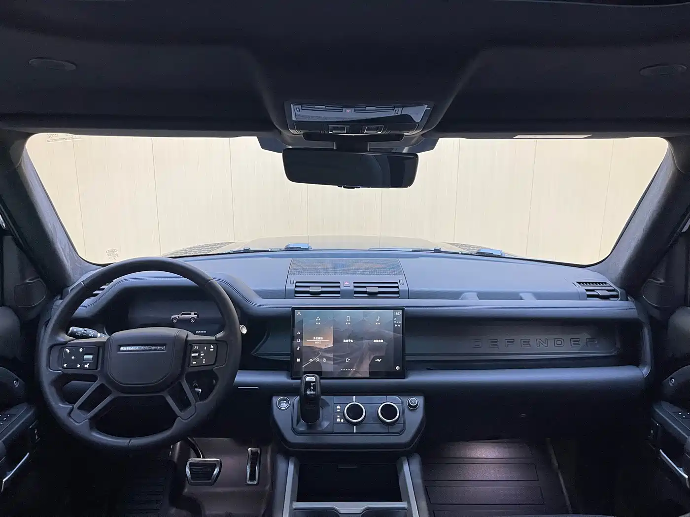 Land Rover Defender 2025 2025 110 3.0T P400 Dark Special Edition