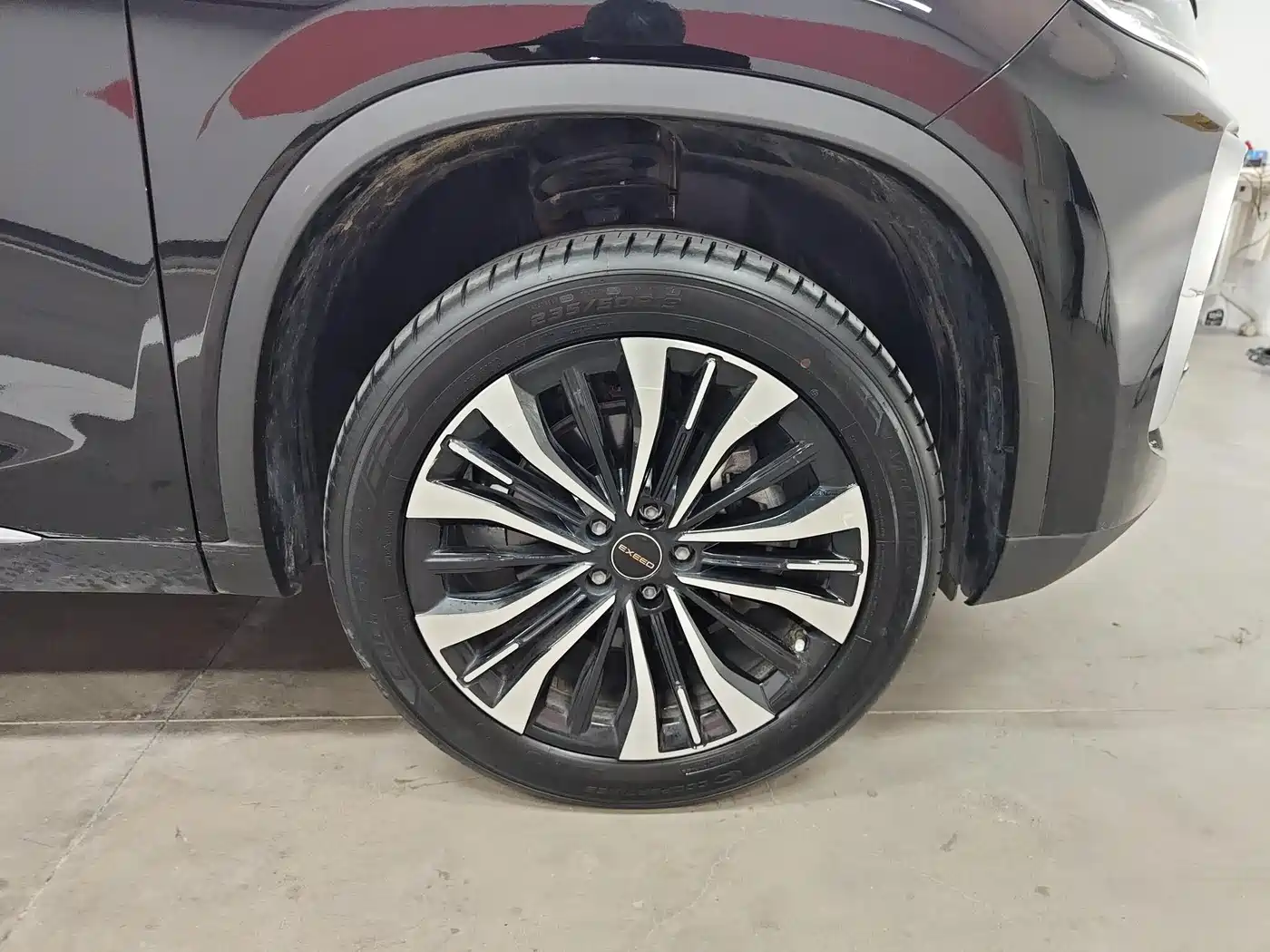 Exeed Lingyun 2024 2024 300T 2WD Starlight Edition