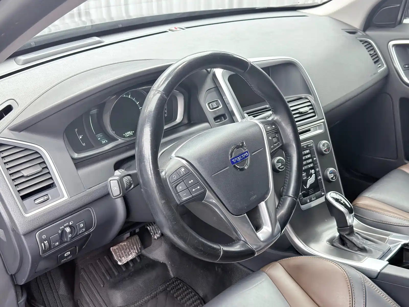 Фото 11 - Volvo XC60 (Import)