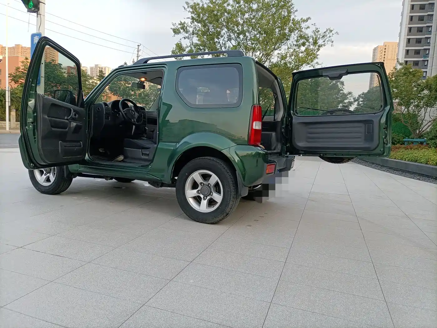 Photo 9 - Suzuki Jimny (Import)