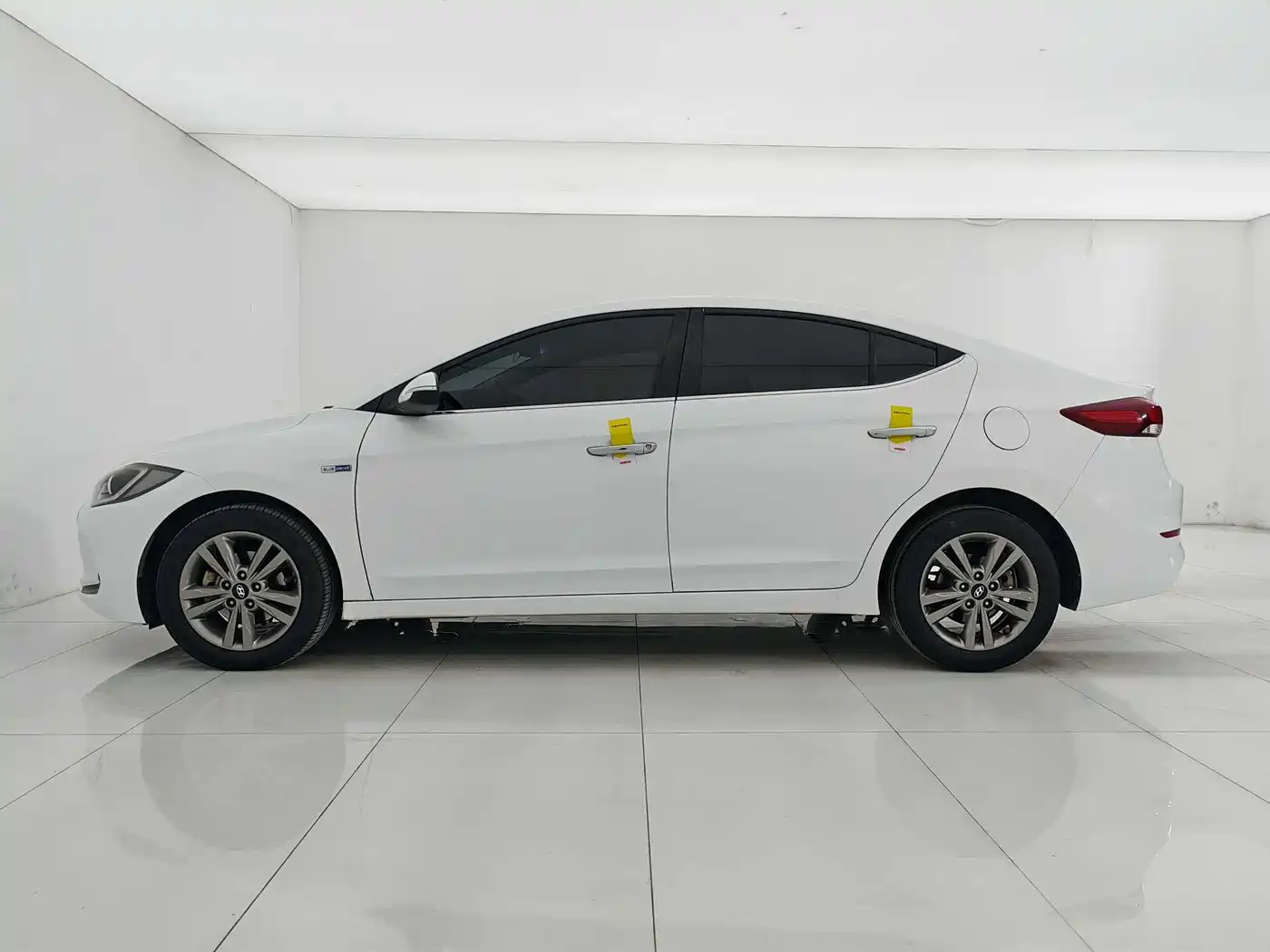 HYUNDAI LEAD