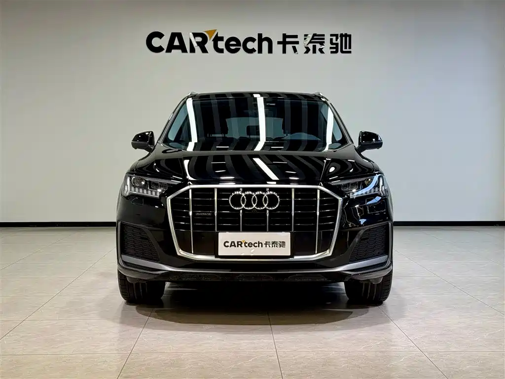 Audi Q7 2023 45 TFSI quattro S line Sport фото 3
