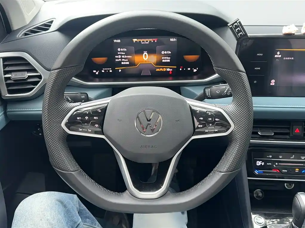 Volkswagen Tharu 2023 300TSI 2WD Bright Moon Edition фото 11