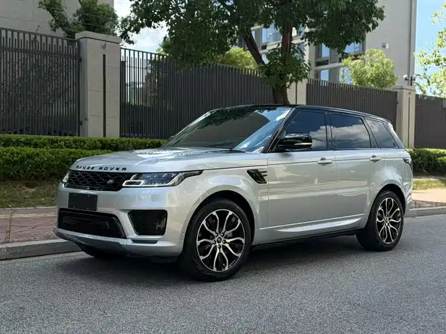 Land Rover Range Rover Sport 2022 3.0 L6 Gloss Black Edition