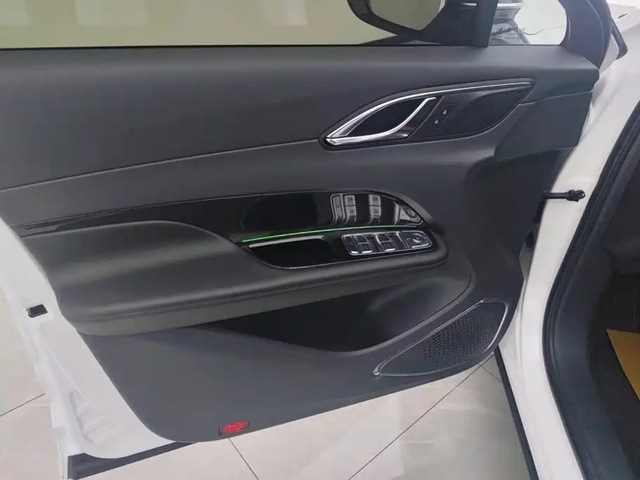 Hongqi HS3 2024 2023 1.5T 2WD Virtue Edition
