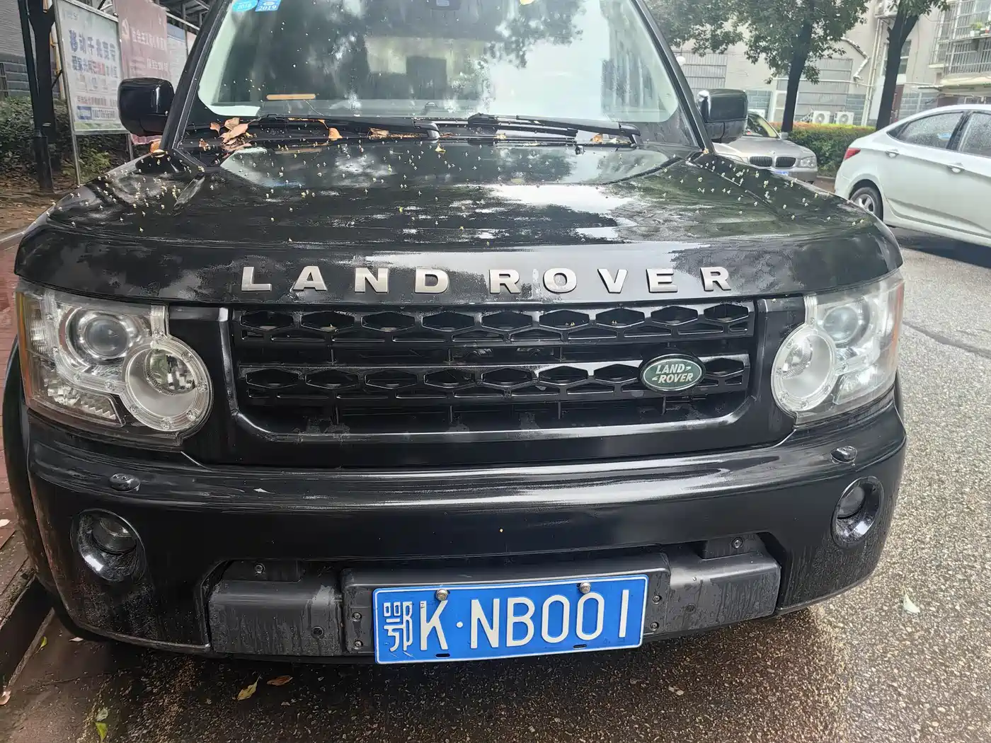 Land Rover Discovery 2012 5.0 V8 SE фото 3