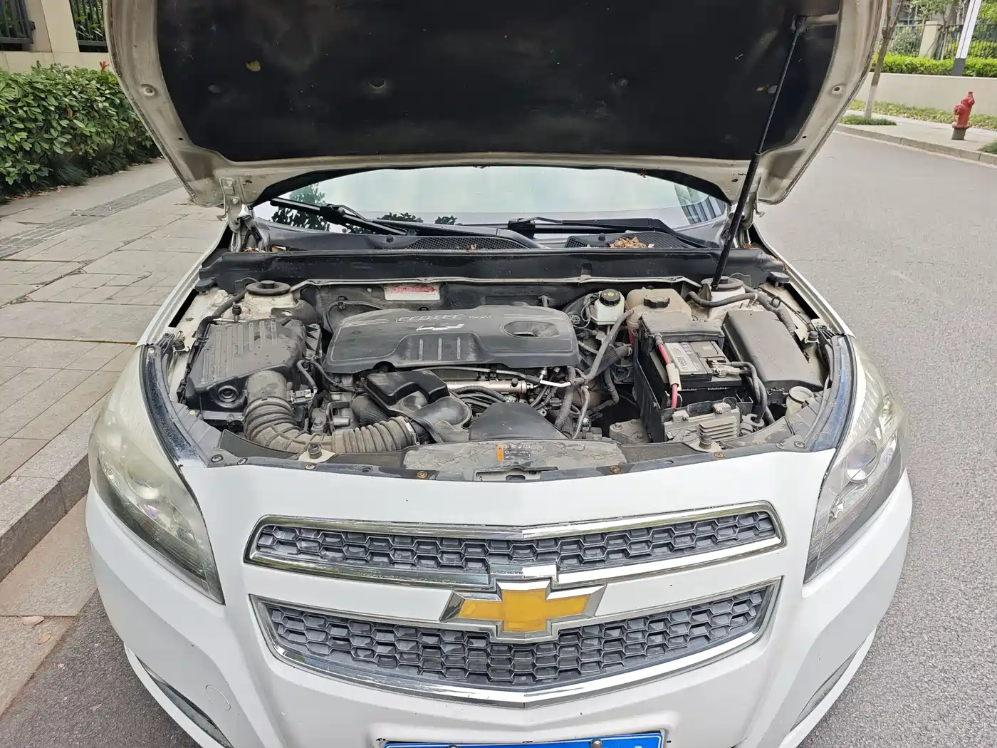 Chevrolet Malibu 2013 2.0L Automatic Luxury Edition фото 16