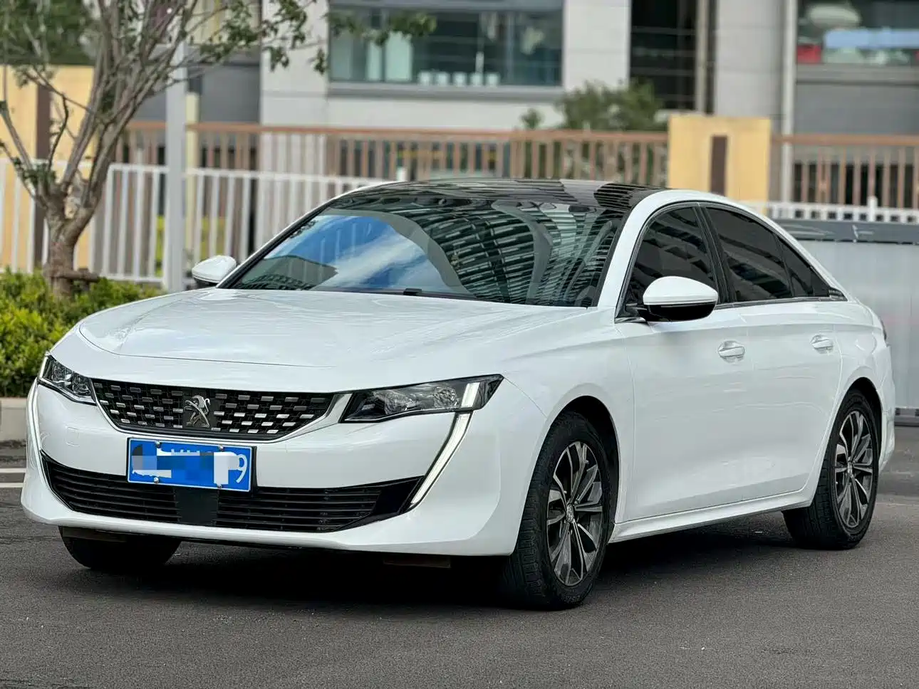Фото 1 - Peugeot 508