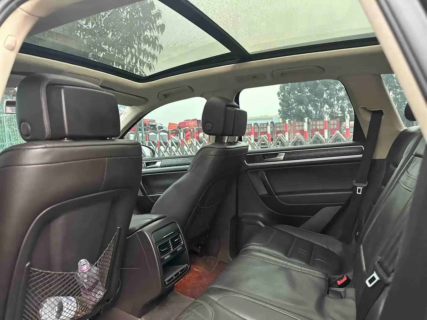 Volkswagen Touareg 2012 R-Line High Spec фото 12