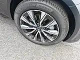 Photo 12 - Volvo V90