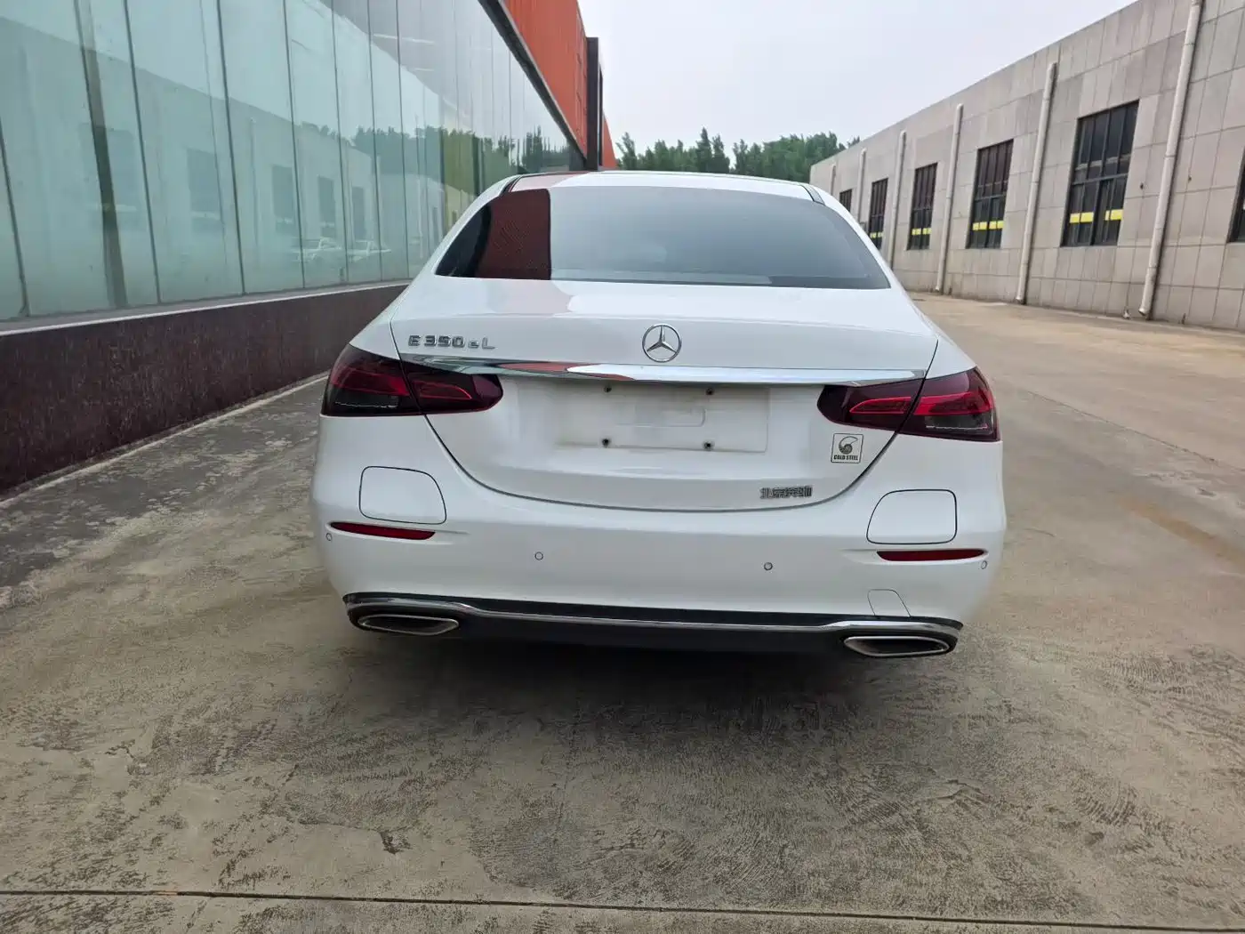 Mercedes-Benz E-Class New Energy 2022 Facelift E 350 e L Plug-in Hybrid Sedan фото 5