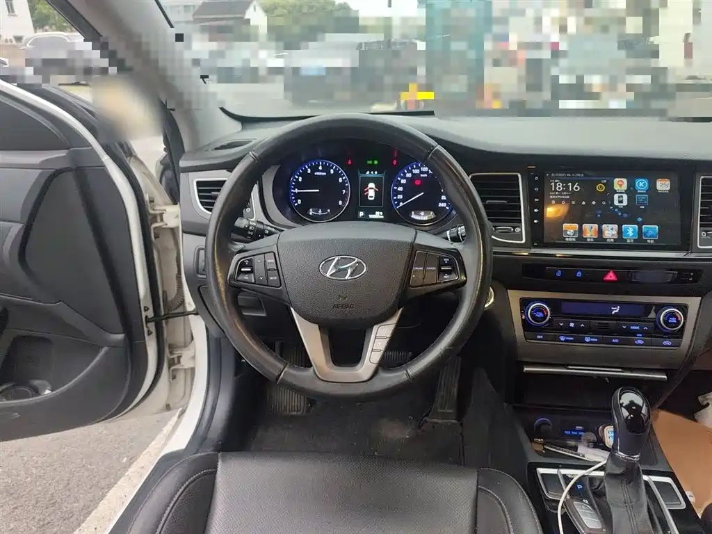 Hyundai Mistra 2014 1.8L Auto Premium DLX фото 3