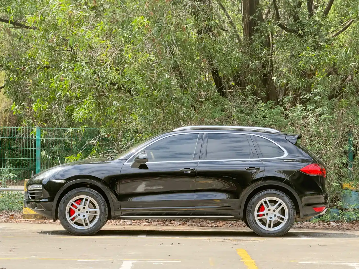 Porsche Cayenne 2011 Cayenne S 4.8L фото 16