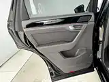 Фото 21 - Volkswagen Touareg