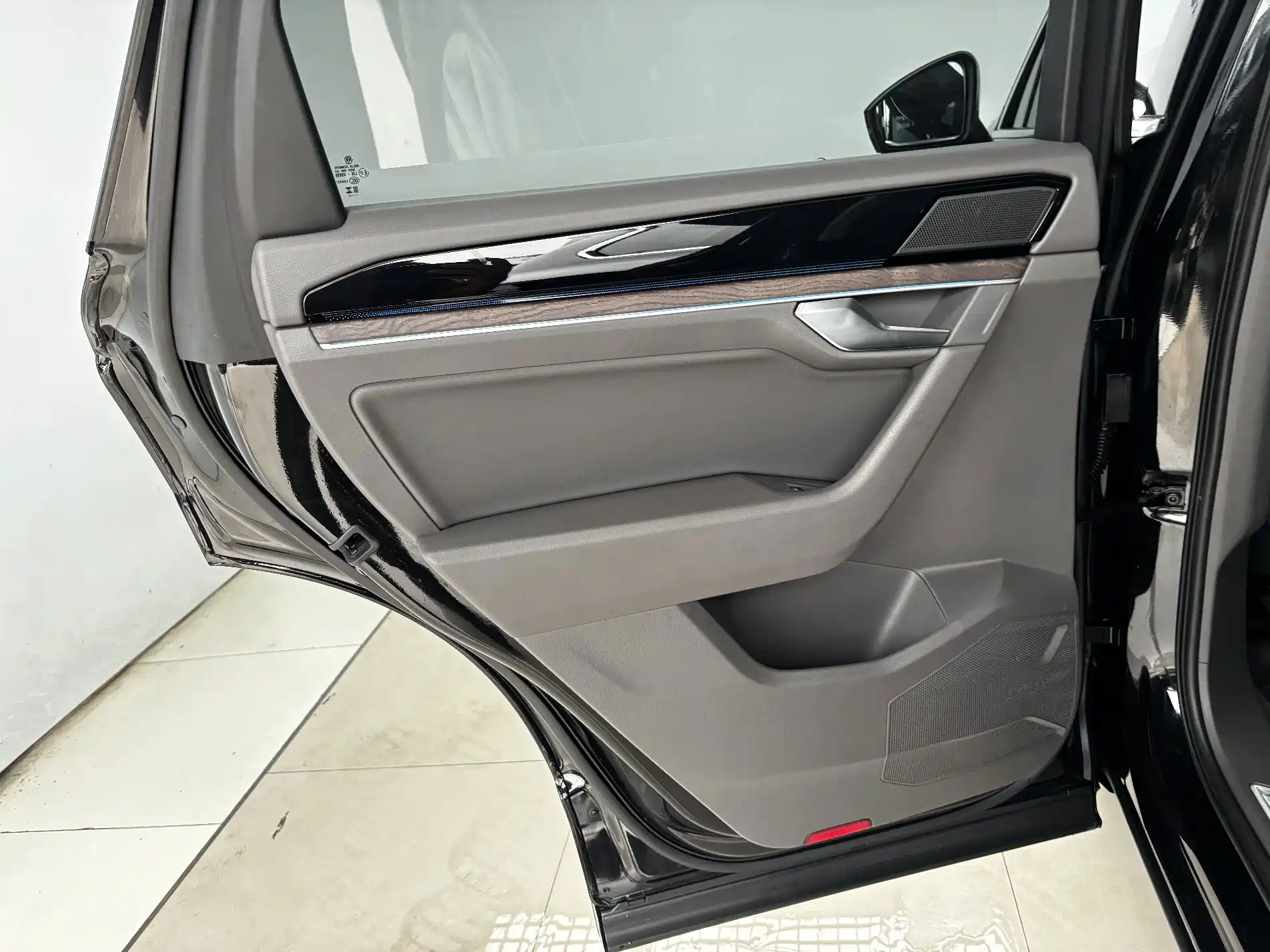 Фото 21 - Volkswagen Touareg