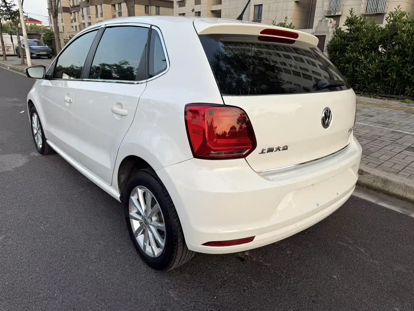 Volkswagen Polo 2016 1.6L Automatic Comfort фото 11