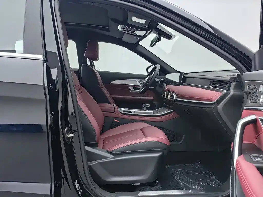 Jetour X70 PLUS 2026 2025 Champion Edition 1.5T DCT Champion MAX+ 5-seater