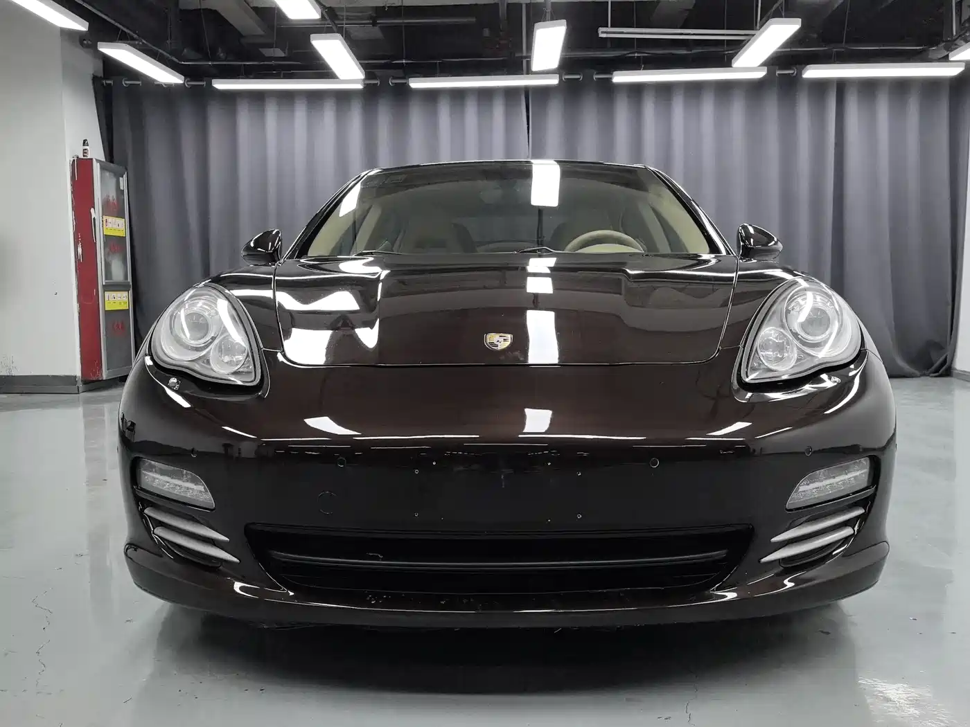 Porsche Panamera 2013 Panamera 4 Platinum Edition 3.6L фото 2