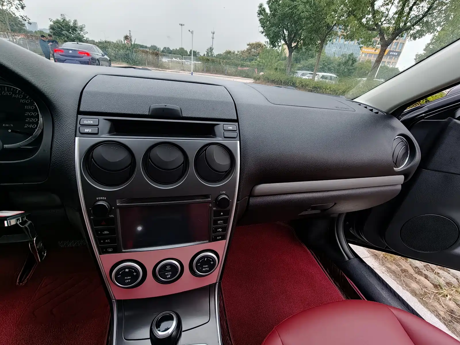 Фото 14 - Mazda 6