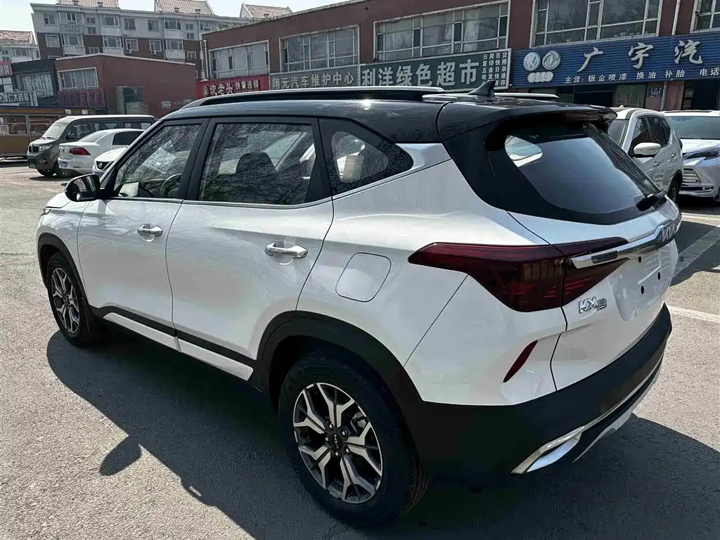 KIA KX3 PROUD RUN