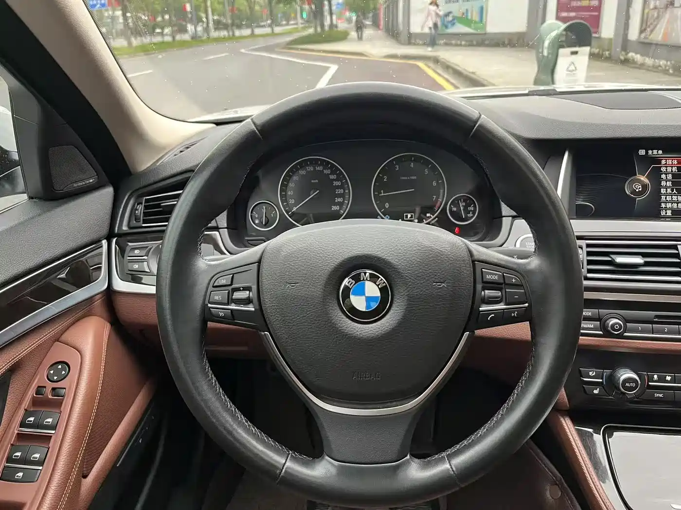 BMW 5 Series 2014 528Li xDrive Premium фото 7