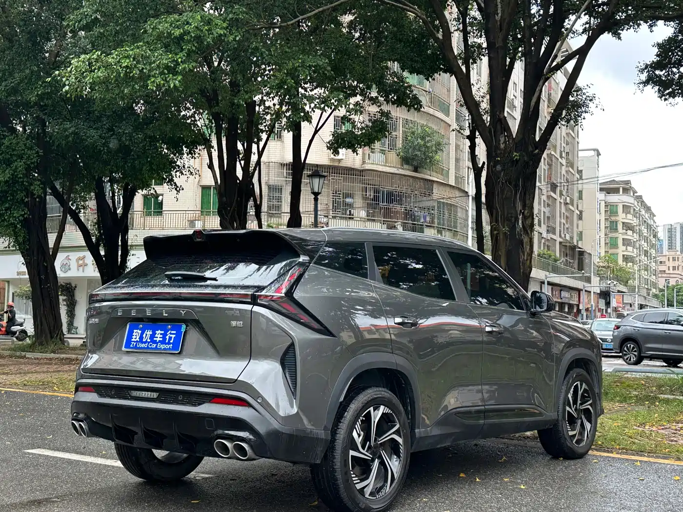 Фото 6 - Geely Boyue