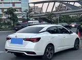Фото 4 - Nissan Sylphy
